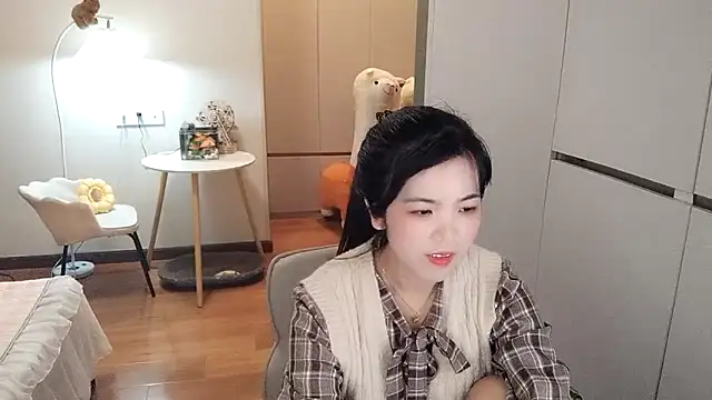 XiaoAnQi online show from October 23, 2025, 2:27 pm