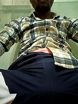 Snapshot of monubigcoock chatting on October 30, 2025, 11:11 am monubigcoock online show from October 30, 2025, 11:11 am