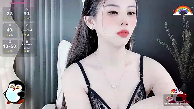 Snapshot of Aline_690 chatting on September 11, 2025, 2:06 pm Aline 690 online show from September 11, 2025, 2:06 pm