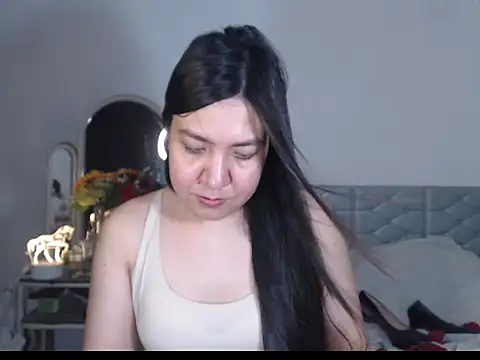 Snapshot of stellahugeX chatting on October 6, 2025, 4:21 am stellahugeX online show from October 6, 2025, 4:21 am