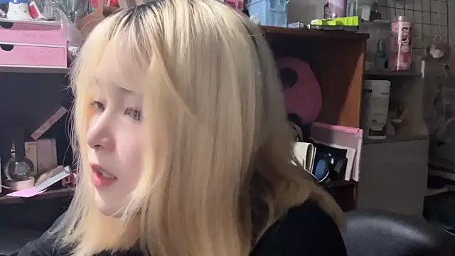 Snapshot of luna51888 chatting on October 14, 2025, 3:57 pm luna51888 online show from October 14, 2025, 3:57 pm