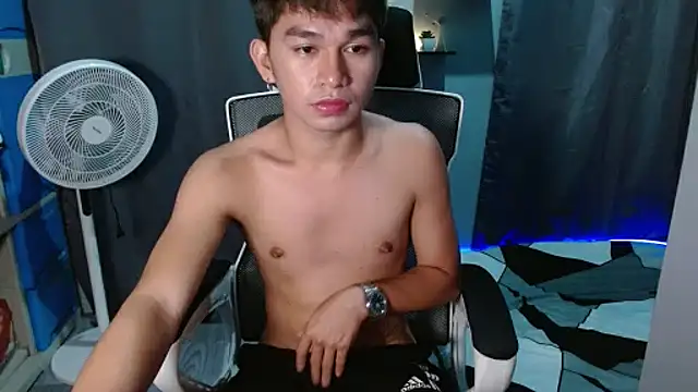 Snapshot of Midnight_Snack69 chatting on October 27, 2025, 4:55 pm Midnight Snack69 online show from October 27, 2025, 4:55 pm