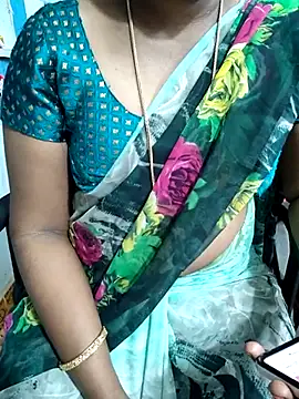 Snapshot of lolida69thamil chatting on September 19, 2025, 5:24 pm lolida69thamil online show from September 19, 2025, 5:24 pm