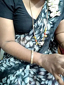 Snapshot of lolida69thamil chatting on September 21, 2025, 3:57 pm lolida69thamil online show from September 21, 2025, 3:57 pm