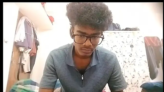 Snapshot of Rahulisagoodguy chatting on September 15, 2025, 10:04 am Rahulisagoodguy online show from September 15, 2025, 10:04 am