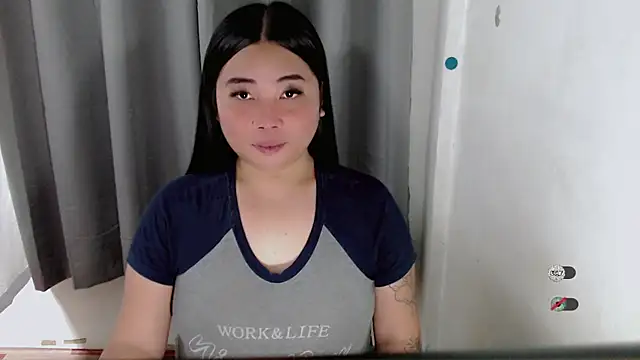 Yhana Slut online show from September 23, 2025, 5:10 am