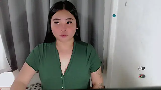 Yhana Slut online show from September 24, 2025, 11:13 am