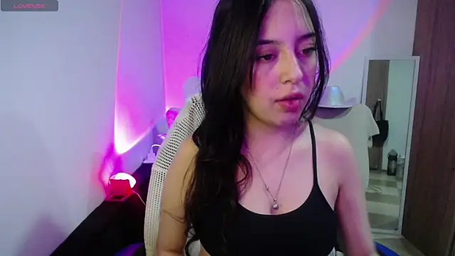 Snapshot of immisssilver chatting on October 17, 2025, 2:59 am immisssilver online show from October 17, 2025, 2:59 am