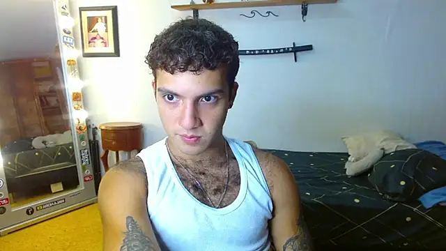 Snapshot of ocean_boy chatting on October 20, 2025, 8:42 pm ocean boy online show from October 20, 2025, 8:42 pm