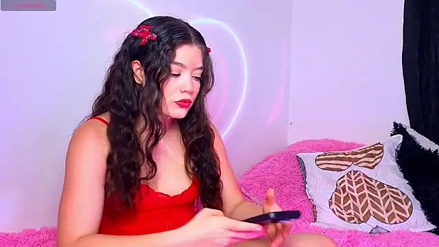 Snapshot of celestte_evans_1 chatting on October 5, 2025, 6:12 am celestte evans 1 online show from October 5, 2025, 6:12 am