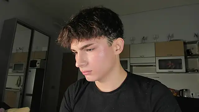 Snapshot of mystic_evan chatting on September 29, 2025, 10:47 pm mystic evan online show from September 29, 2025, 10:47 pm