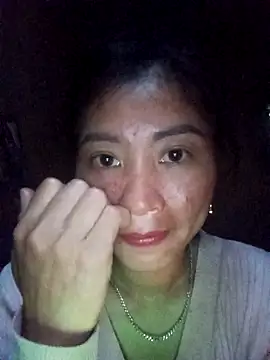 Snapshot of Phuongphuongg chatting on October 6, 2025, 10:34 am Phuongphuongg online show from October 6, 2025, 10:34 am