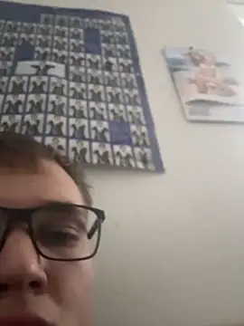 Snapshot of Levin_geil chatting on October 26, 2025, 2:45 pm Levin geil online show from October 26, 2025, 2:45 pm