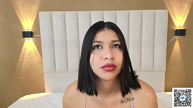 Snapshot of goddess_saori_ chatting on October 3, 2025, 11:57 pm goddess saori  online show from October 3, 2025, 11:57 pm