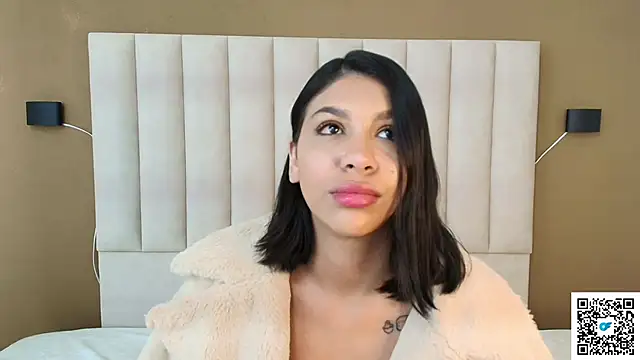 Snapshot of goddess_saori_ chatting on October 21, 2025, 1:06 am goddess saori  online show from October 21, 2025, 1:06 am