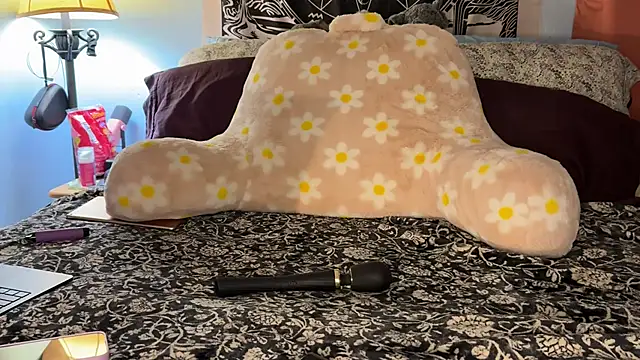 onlysunidreamss online show from October 14, 2025, 1:17 am