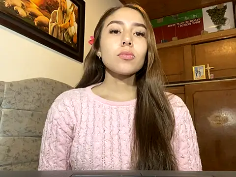 Snapshot of SweetMaddiee_ chatting on September 20, 2025, 12:22 am SweetMaddiee online show from September 20, 2025, 12:22 am