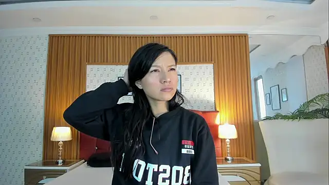 Snapshot of Sophie_Calloway chatting on October 9, 2025, 2:37 pm Sophie Calloway online show from October 9, 2025, 2:37 pm