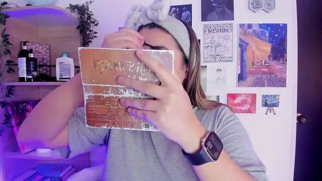 Snapshot of Lana_Herondale chatting on September 21, 2025, 9:05 pm Lana Herondale online show from September 21, 2025, 9:05 pm