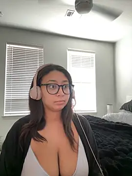 Snapshot of minhaa_gamer chatting on September 27, 2025, 10:26 pm minhaa gamer online show from September 27, 2025, 10:26 pm