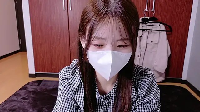 Snapshot of Ema_o0_chan chatting on September 21, 2025, 10:17 am Ema o0 chan online show from September 21, 2025, 10:17 am