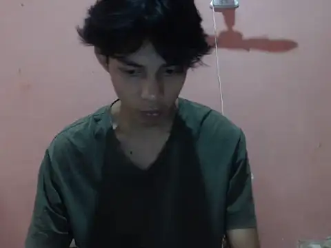 Snapshot of Kyoshi_19 chatting on October 5, 2025, 6:01 am Kyoshi 19 online show from October 5, 2025, 6:01 am