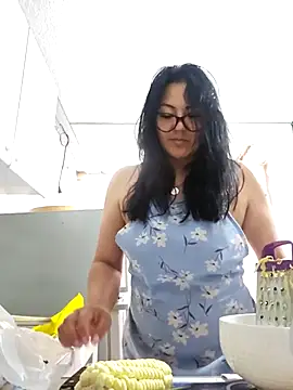 Snapshot of karla_valk1 chatting on September 13, 2025, 2:06 pm karla valk1 online show from September 13, 2025, 2:06 pm