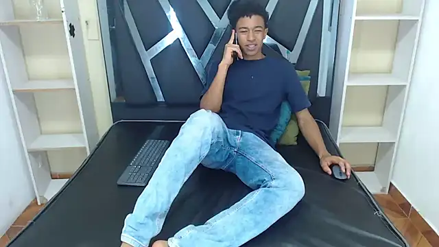 Rocco Grey online show from October 9, 2025, 7:12 pm