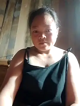 Snapshot of MaySweetb chatting on October 1, 2025, 10:27 pm MaySweetb online show from October 1, 2025, 10:27 pm