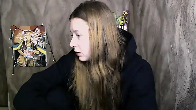 Snapshot of Linda_S_ chatting on September 29, 2025, 10:09 am Linda S  online show from September 29, 2025, 10:09 am