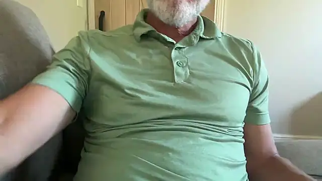 Snapshot of braselton06 chatting on September 30, 2025, 5:07 pm braselton06 online show from September 30, 2025, 5:07 pm