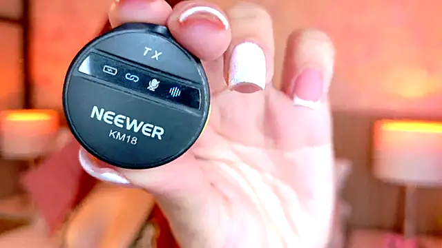 Snapshot of JessicaMason chatting on October 4, 2025, 11:25 pm JessicaMason online show from October 4, 2025, 11:25 pm