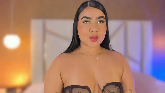 Snapshot of Caro_Suarez chatting on October 8, 2025, 11:52 am Caro Suarez online show from October 8, 2025, 11:52 am