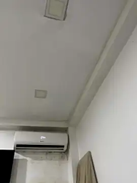 Snapshot of 123realE chatting on October 30, 2025, 12:34 am 123realE online show from October 30, 2025, 12:34 am