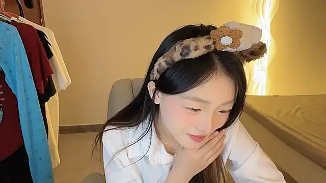 Snapshot of Robin-o3 chatting on September 24, 2025, 3:37 pm Robin-o3 online show from September 24, 2025, 3:37 pm