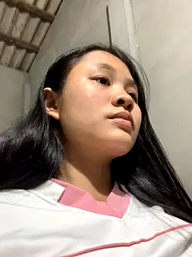 Snapshot of NhuFox chatting on October 19, 2025, 1:01 pm NhuFox online show from October 19, 2025, 1:01 pm