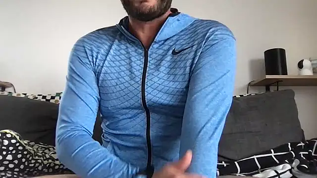 Snapshot of Toysboy67bi chatting on September 29, 2025, 10:09 am Toysboy67bi online show from September 29, 2025, 10:09 am