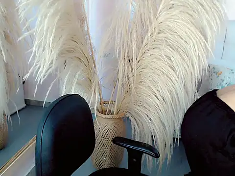 Snapshot of nathalialoes1 chatting on October 17, 2025, 7:16 pm nathalialoes1 online show from October 17, 2025, 7:16 pm