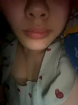 Snapshot of Xu_Xubaby chatting on October 12, 2025, 7:46 pm Xu Xubaby online show from October 12, 2025, 7:46 pm