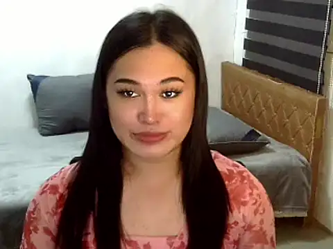 Snapshot of Annierose_ts chatting on September 13, 2025, 8:14 am Annierose ts online show from September 13, 2025, 8:14 am