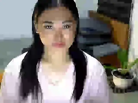 Snapshot of Annierose_ts chatting on September 23, 2025, 10:40 am Annierose ts online show from September 23, 2025, 10:40 am