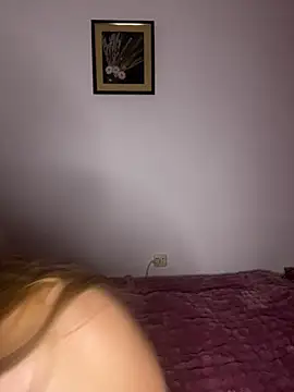 Snapshot of HeiligeJulia chatting on September 22, 2025, 4:53 pm HeiligeJulia online show from September 22, 2025, 4:53 pm