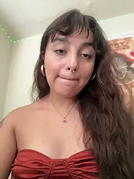 Snapshot of CharmingMaddie chatting on September 10, 2025, 5:02 pm CharmingMaddie online show from September 10, 2025, 5:02 pm