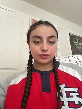 Snapshot of CharmingMaddie chatting on September 16, 2025, 3:57 pm CharmingMaddie online show from September 16, 2025, 3:57 pm