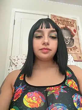 Snapshot of CharmingMaddie chatting on September 18, 2025, 4:31 pm CharmingMaddie online show from September 18, 2025, 4:31 pm