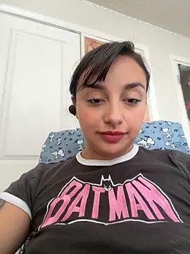 Snapshot of CharmingMaddie chatting on October 7, 2025, 3:31 pm CharmingMaddie online show from October 7, 2025, 3:31 pm