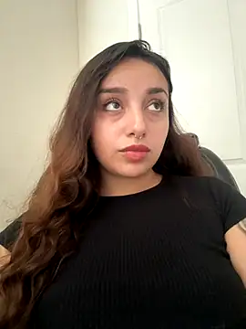 Snapshot of CharmingMaddie chatting on October 11, 2025, 4:16 pm CharmingMaddie online show from October 11, 2025, 4:16 pm
