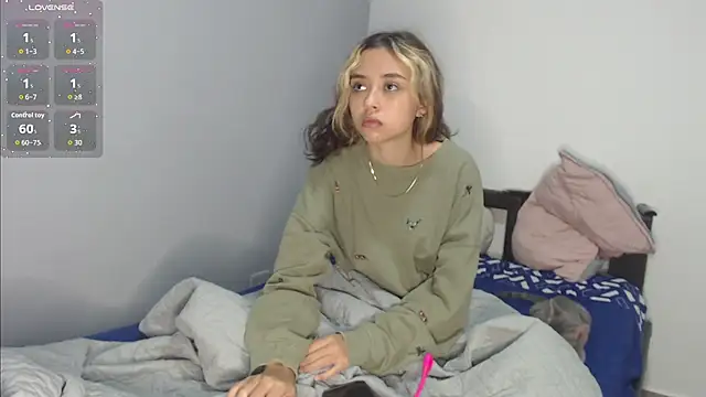 Snapshot of brisazanes chatting on September 30, 2025, 2:11 pm brisazanes online show from September 30, 2025, 2:11 pm