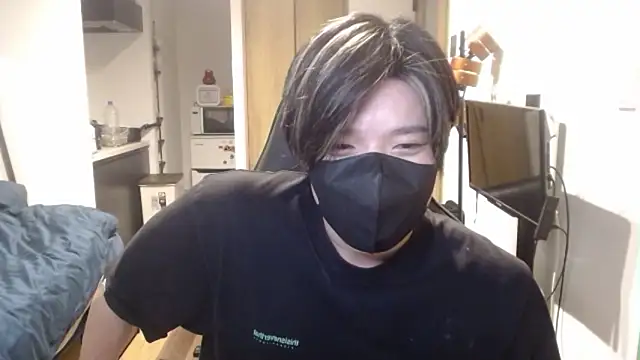 Snapshot of Mei-Tanaka chatting on October 15, 2025, 2:28 pm Mei-Tanaka online show from October 15, 2025, 2:28 pm