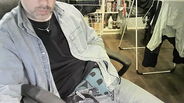 Snapshot of Chrisprngr chatting on September 27, 2025, 8:14 pm Chrisprngr online show from September 27, 2025, 8:14 pm